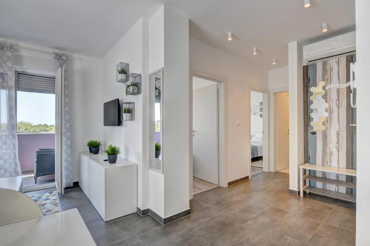 Apartment Log In Stinjan Exterior photo
